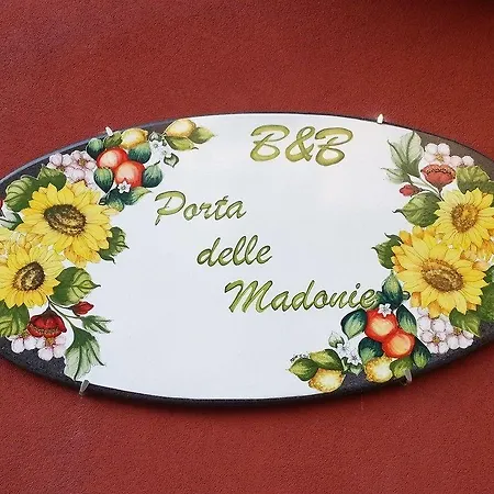 Couette-café Porta Delle Madonie Campofelice Di Roccella